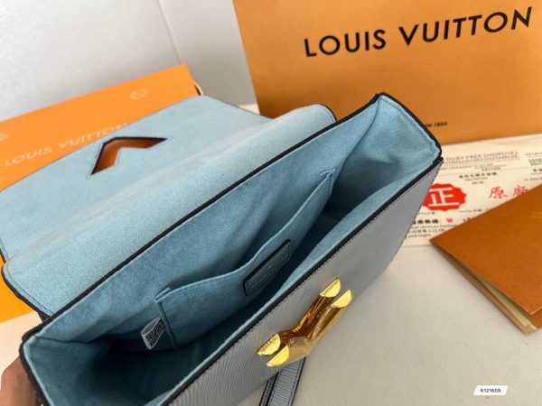 BN – Luxury Bags LUV 530