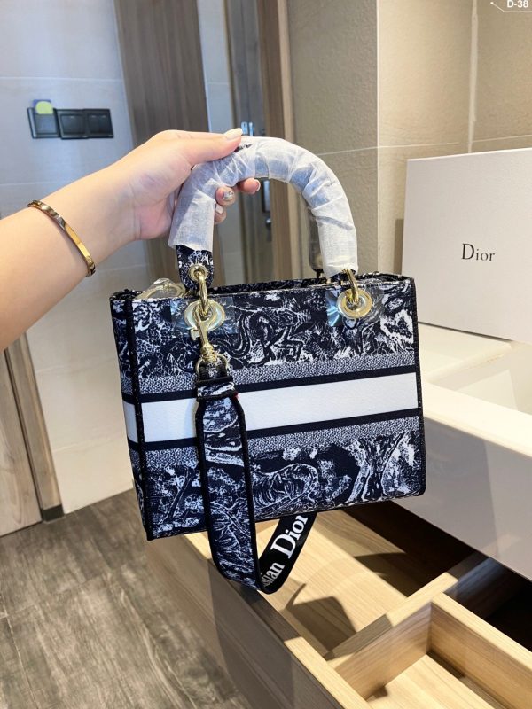 BN – Luxury Edition Bags DIR 301