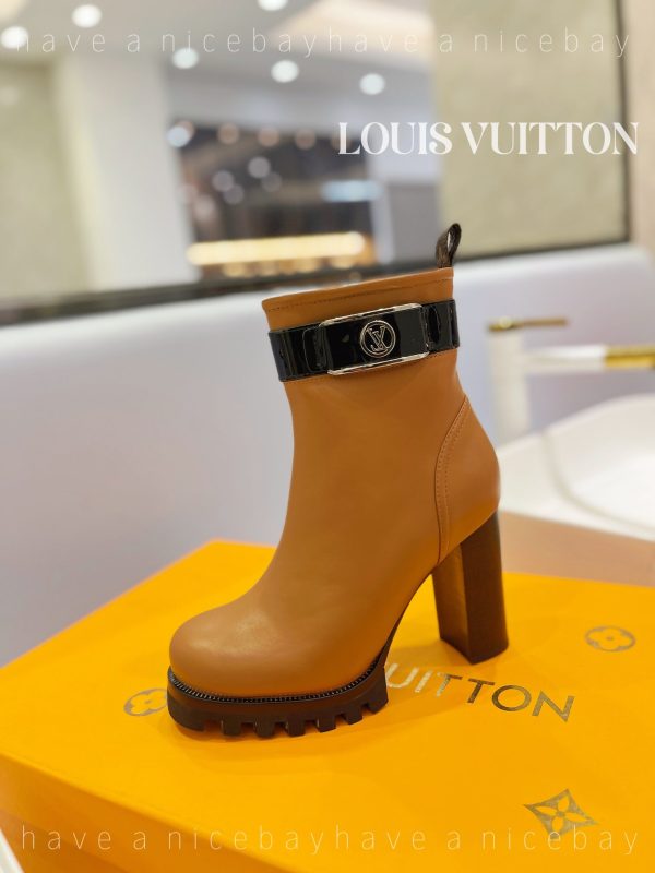 Designer LUV BOOTS 035