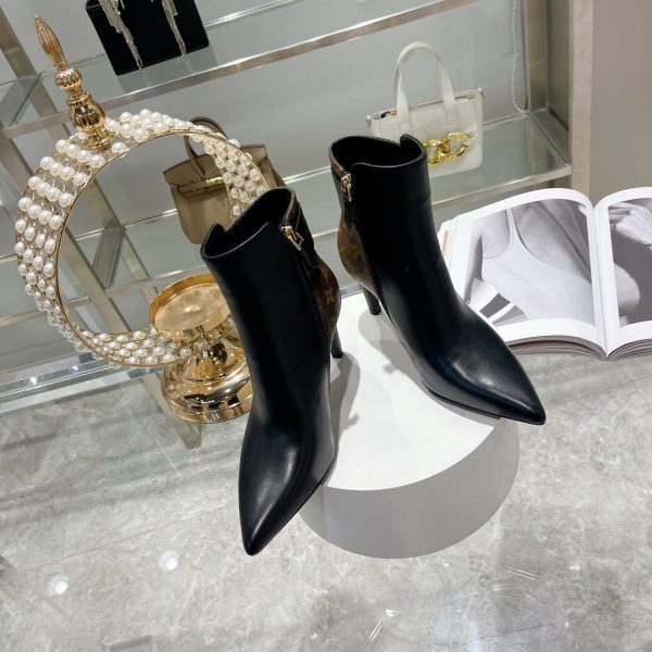 Designer LUV BOOTS 024