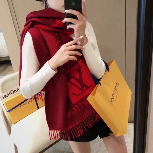 BN – Luxury Edition LUV Scarf 012