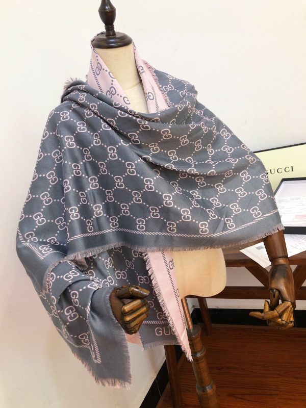 BN – Luxury Edition GCI Scarf 028