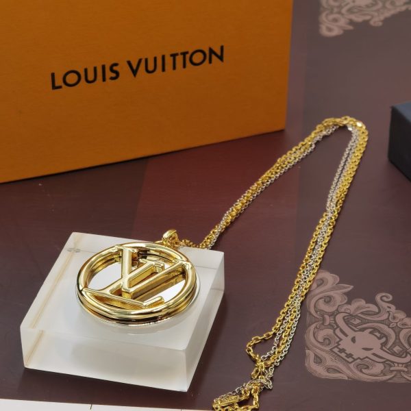 BN – Luxury Edition Necklace LUV030