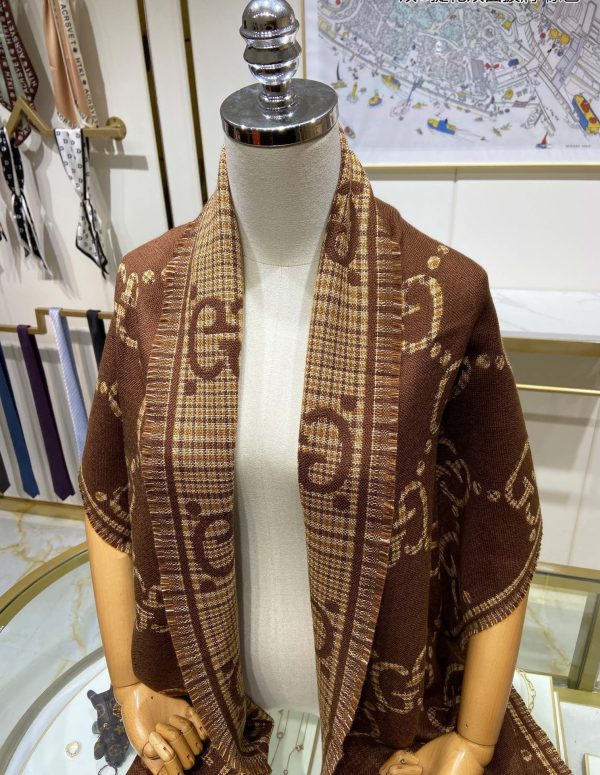 BN – Luxury Edition GCI Scarf 020