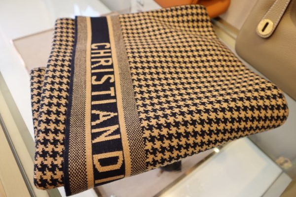 BN – Luxury Edition DIR Scarf 007