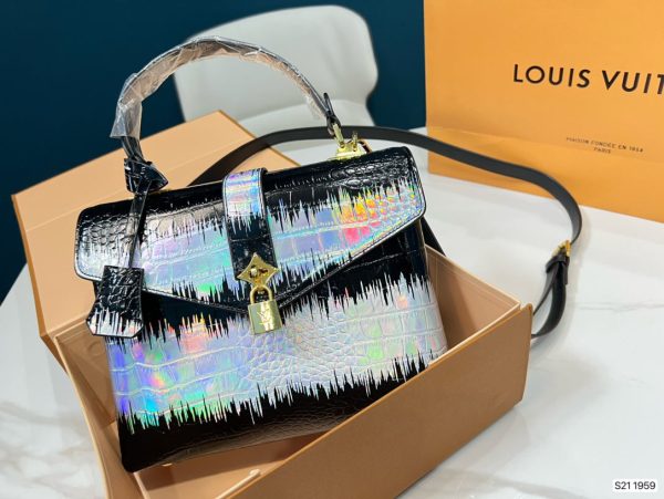 BN – Luxury Bags LUV 560