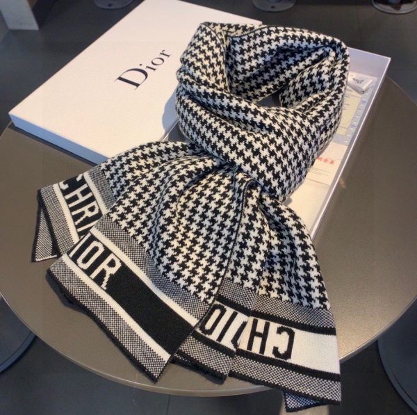 BN – Luxury Edition DIR Scarf 002