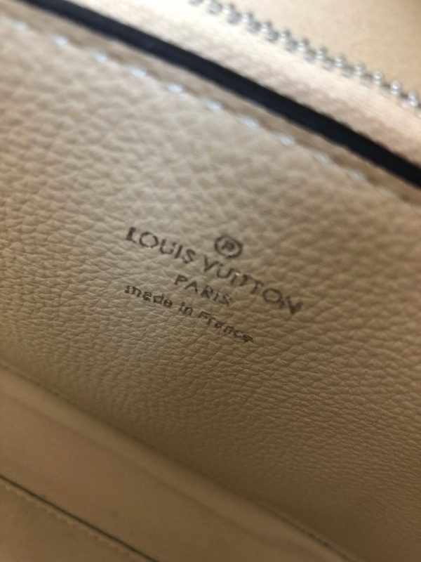 BN – Luxury Edition Bags LUV 050