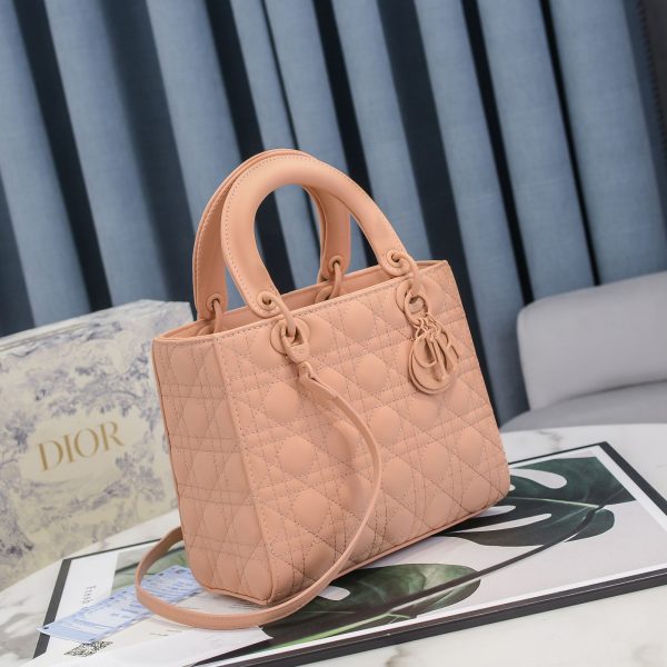 BN – Luxury Edition Bags DIR 221