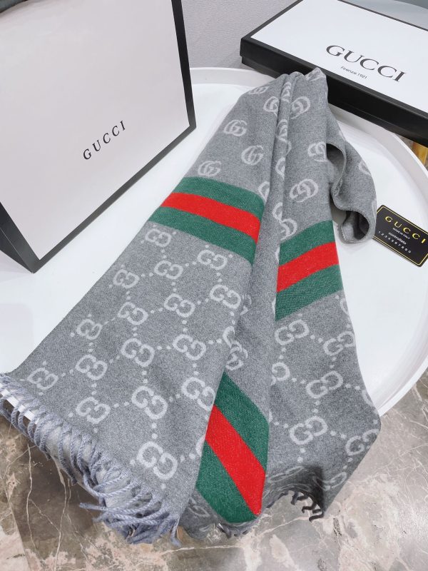 BN – Luxury Edition GCI Scarf 021