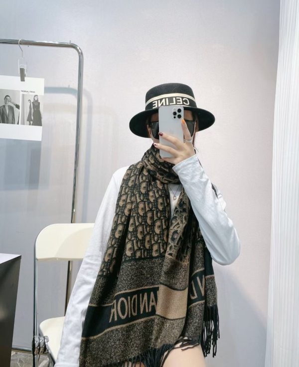 BN – Luxury Edition DIR Scarf 001