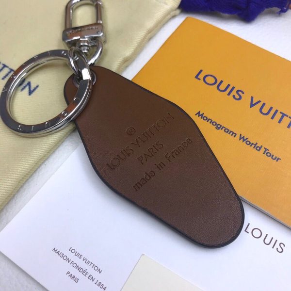 BN – Luxury Edition Keychains LUV 008