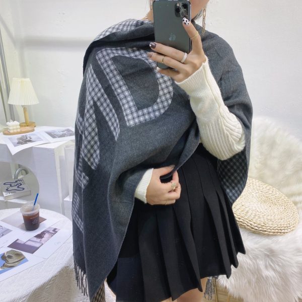 BN – Luxury Edition FEI Scarf 001