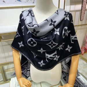 BN – Luxury Edition LUV Scarf 005