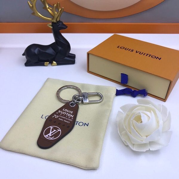 BN – Luxury Edition Keychains LUV 008