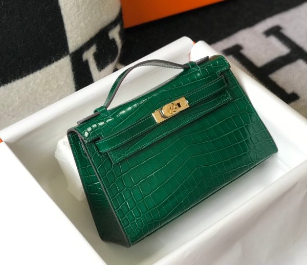 H MINI KELLY POCHETTE CROCODILE GOLD TONED HARDWARE GREEN 22CM