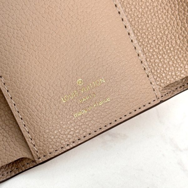 Luxury Wallet LUV 136