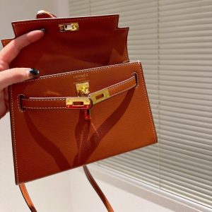 H KELLY TOGO ORANGE GOLD HARDWARE 20CM