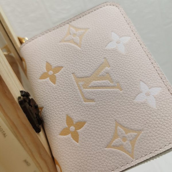 Luxury Wallet LUV 110