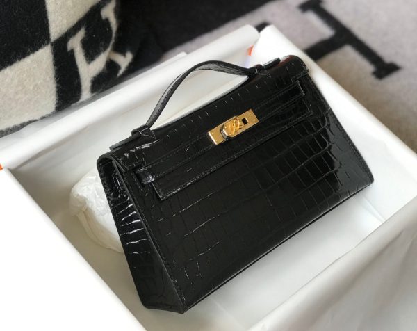 H MINI KELLY POCHETTE CROCODILE GOLD TONED HARDWARE BLACK 22CM